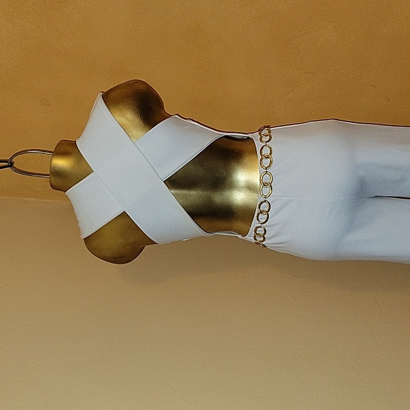 LULU'S THINKING OUT LOUD WHITE CUT-OUT JUMPSUIT. SIZE SMALL. - Picture 11 of 11